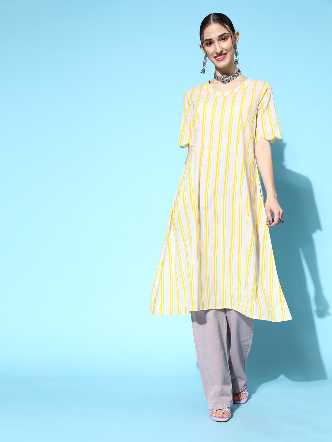 

HERE&NOW Women Attractive Yellow Cotton Nuovo Sleeves Kurta