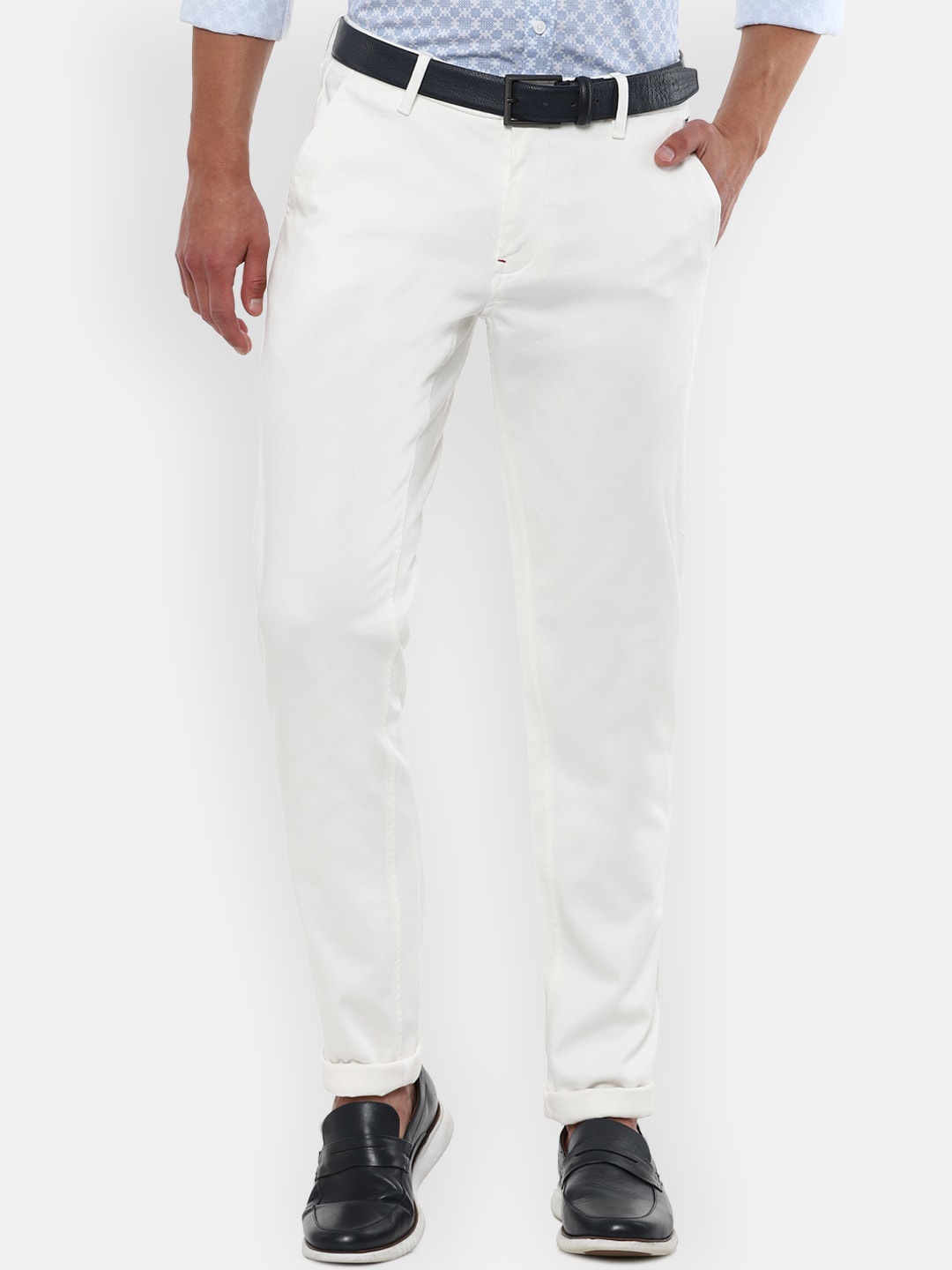 

Louis Philippe Sport Men White Solid Slim Fit Trousers