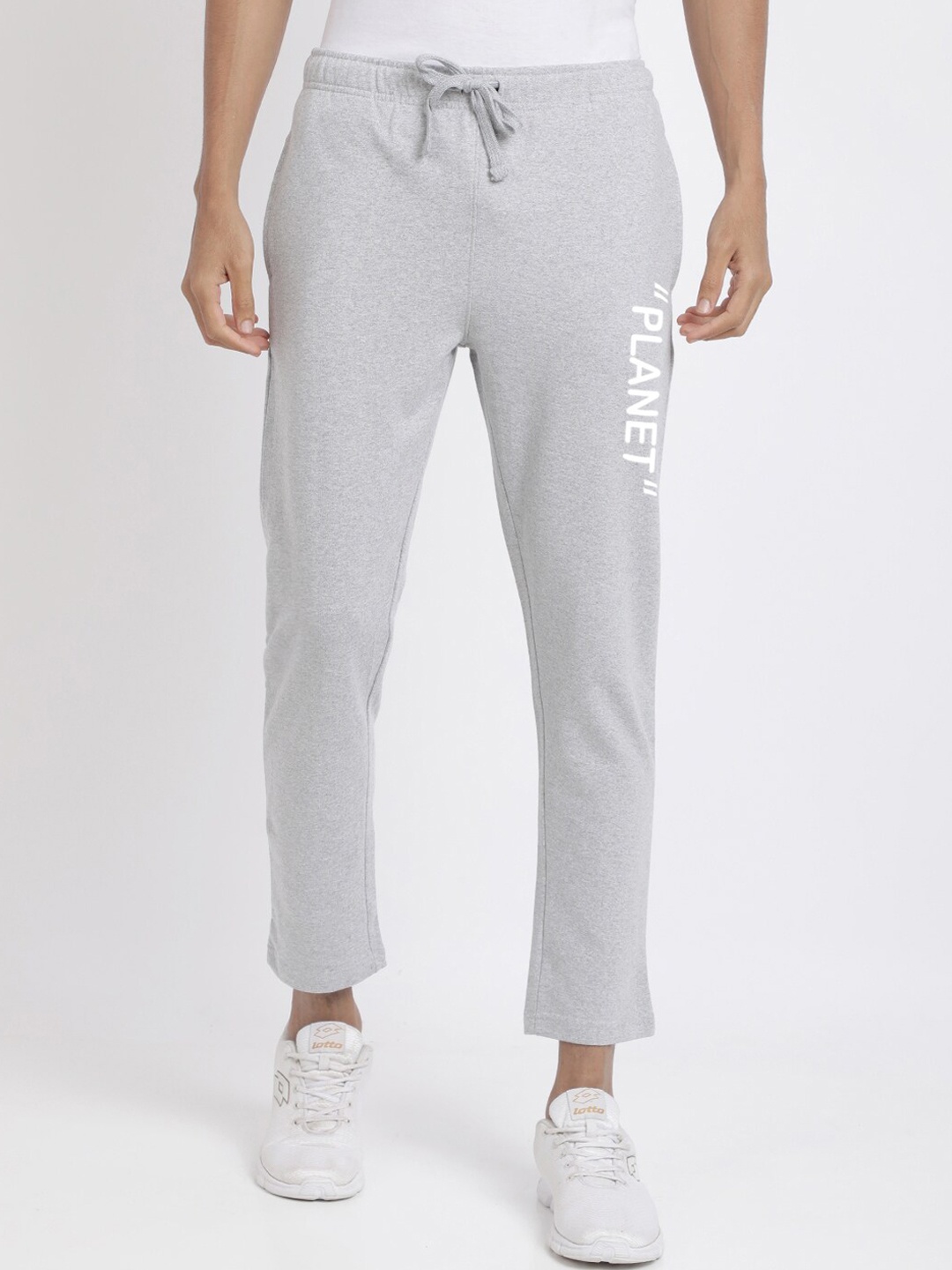 

MASH UNLIMITED Men Grey Graphic Printed Track Pant