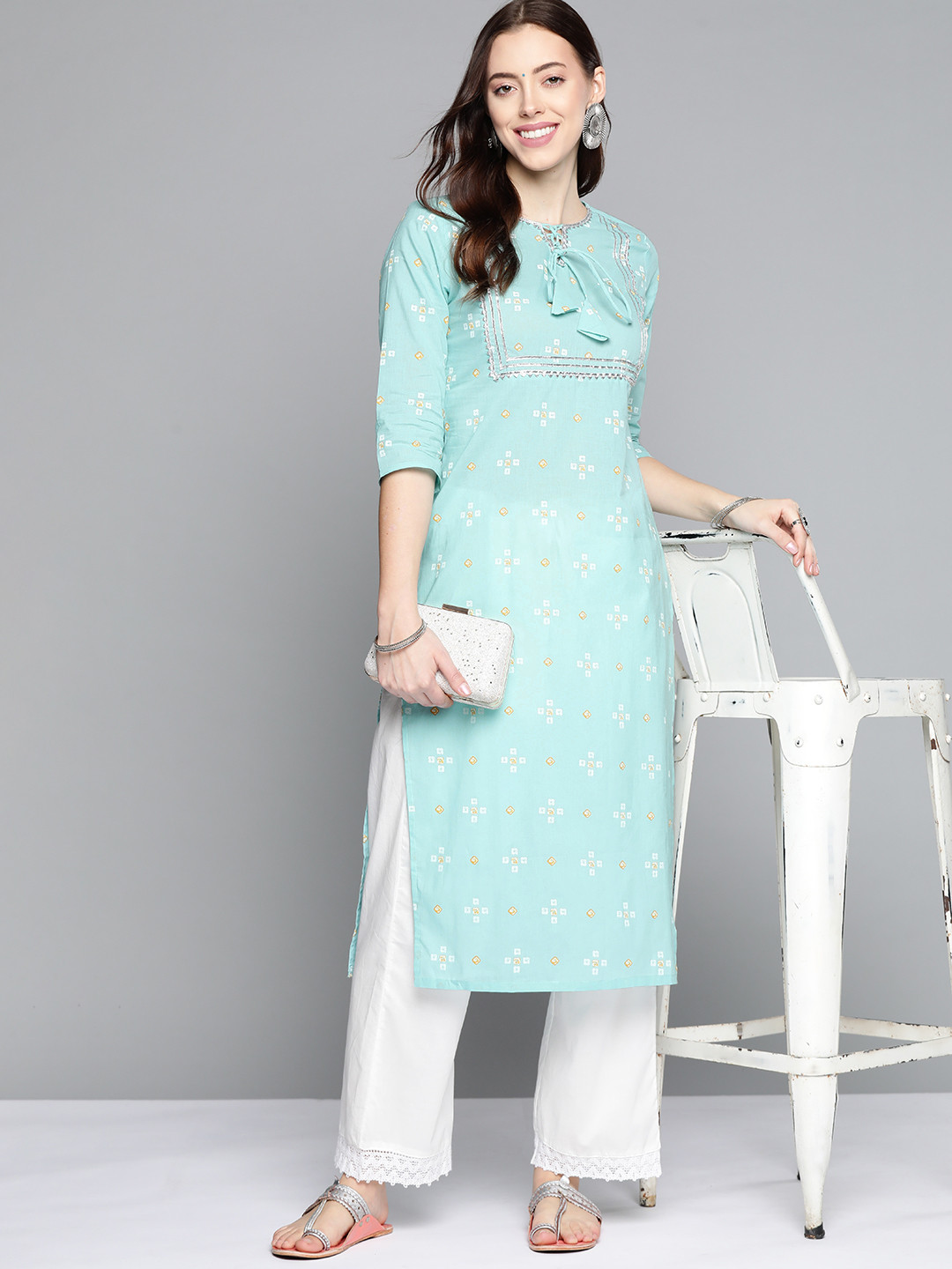 

HERE&NOW Women Blue & White Bandhani Printed Gotta Patti Pure Cotton Kurta