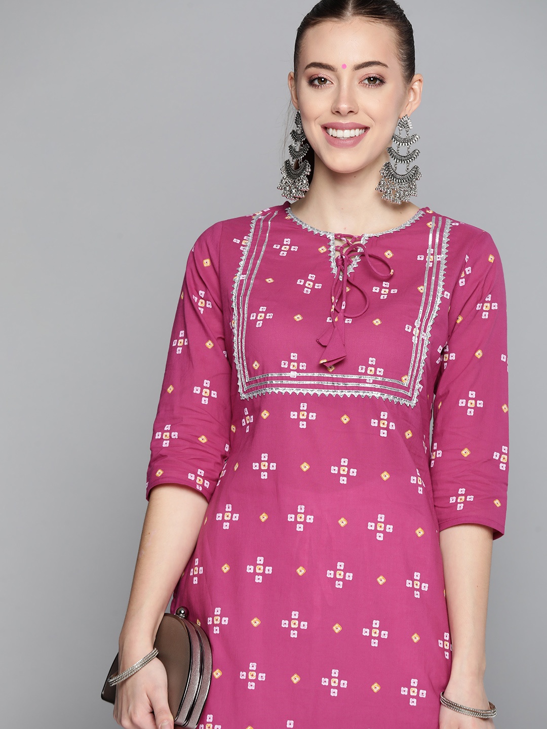 

HERE&NOW Women Fuchsia & White Bandhani Printed Keyhole Neck Gotta Patti Pure Cotton Kurta