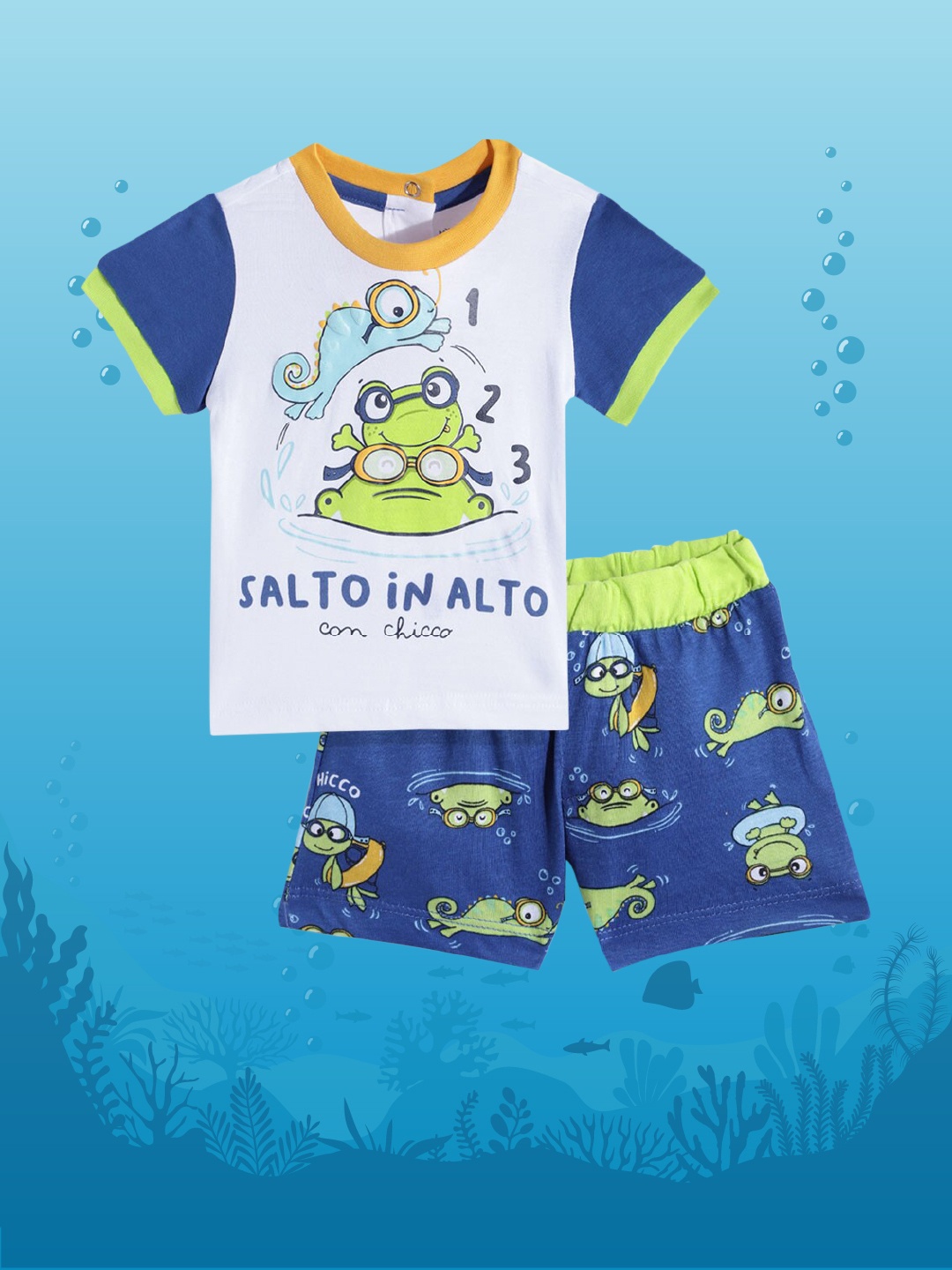 

Chicco Infant Boys White & Green Graphic Printed Cotton Clothing Set
