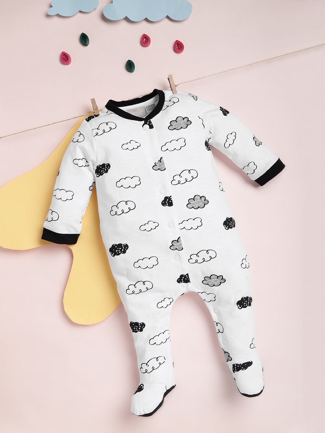 

Chicco Infants White & Black Printed Pure Cotton Sleepsuit