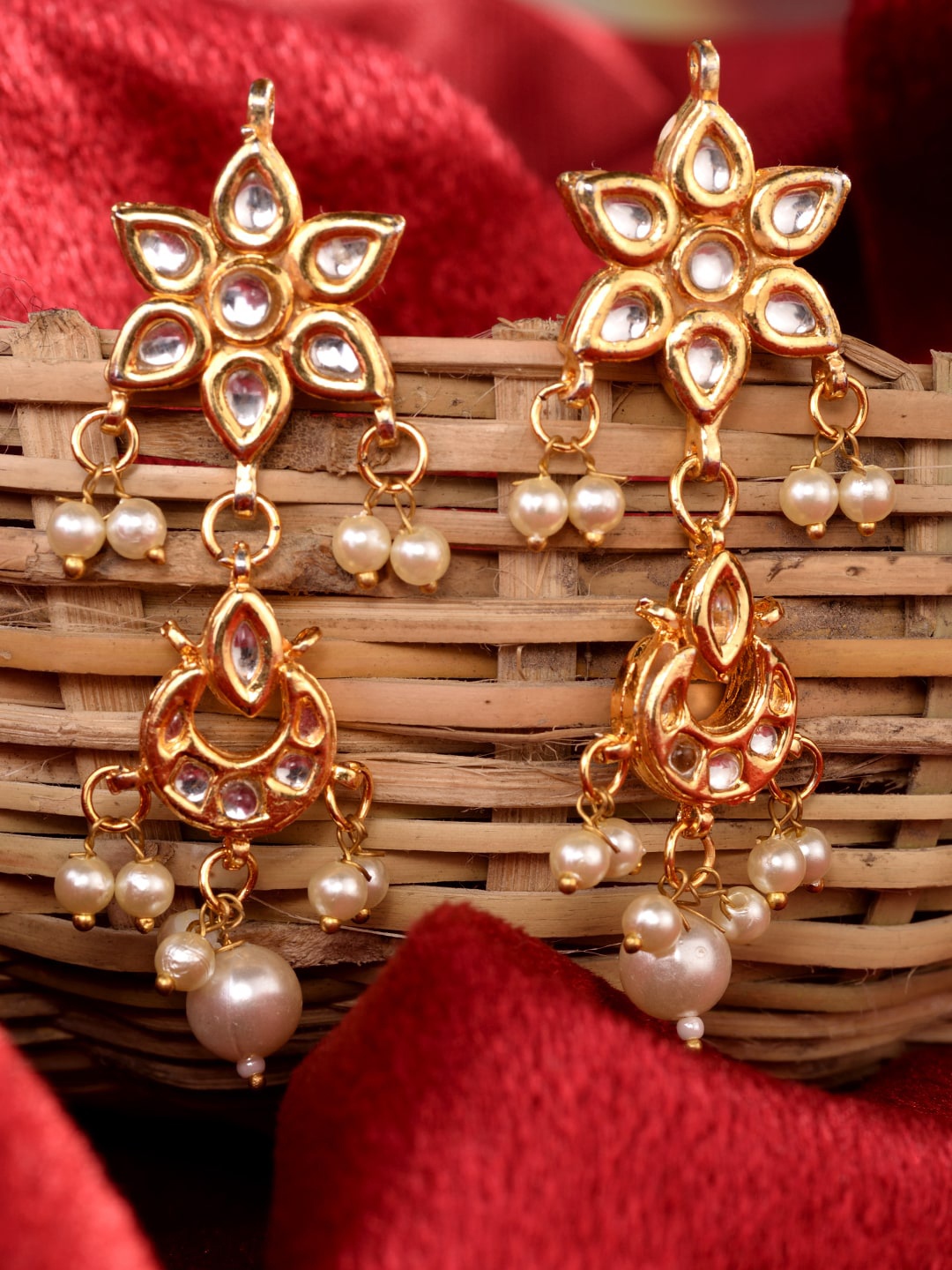 

Saraf RS Jewellery Gold-Toned Contemporary Drop Earrings