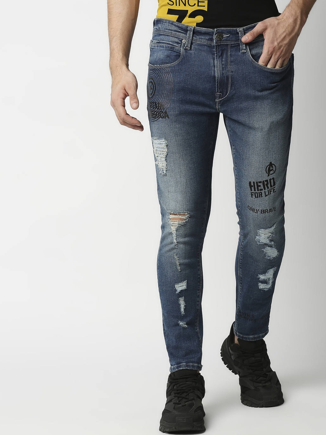 

Pepe Jeans Men Urban Slim Skinny Fit Mildly Distressed Light Fade Stretchable Jeans, Blue