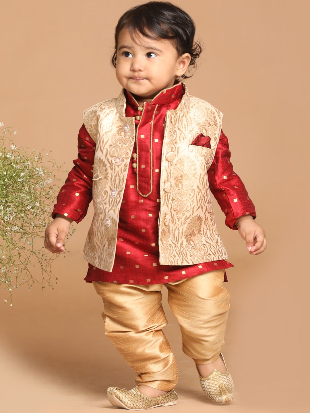 

VASTRAMAY Boys Maroon Woven Design Kurta with Pyjamas and Nehru Jacket