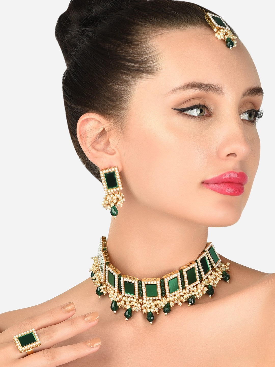 

Zaveri Pearls Green Mirror & Cluster Pearls Choker Necklace Earring Maangtikka & Ring Set