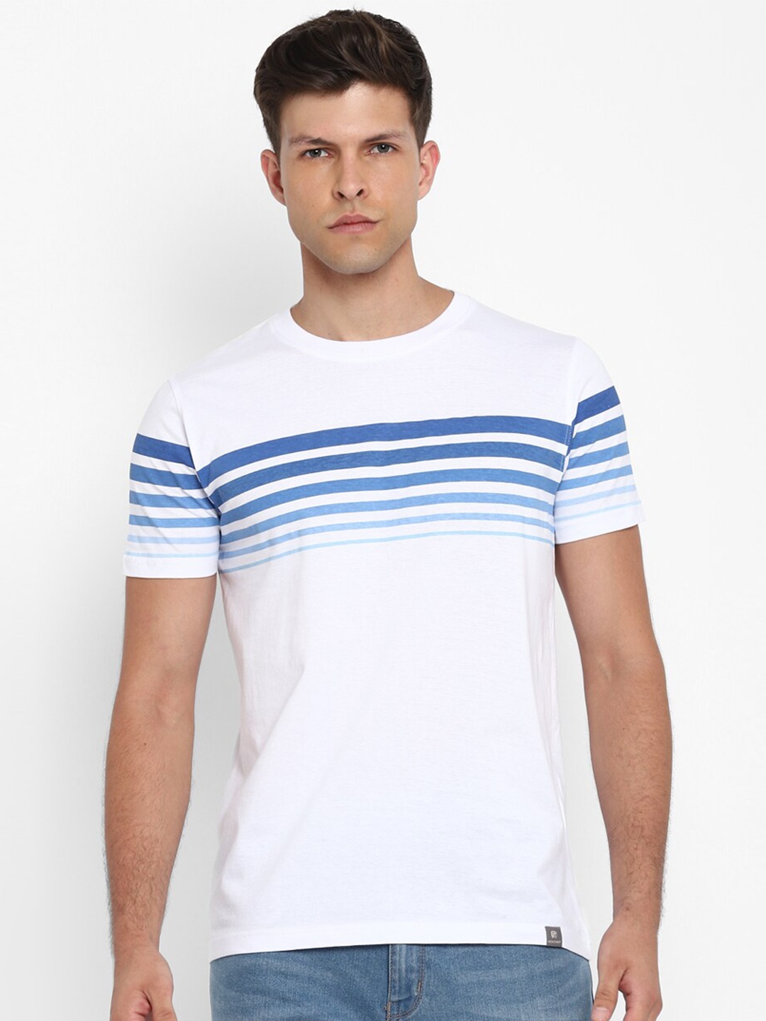 

Red Chief Men White Striped T-shirt