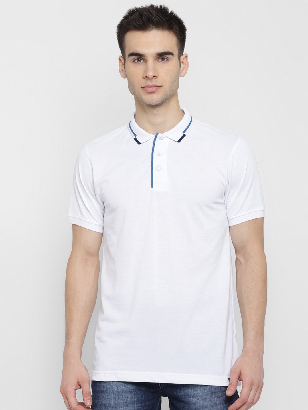 

Red Chief Men White Solid Polo Collar T-shirt