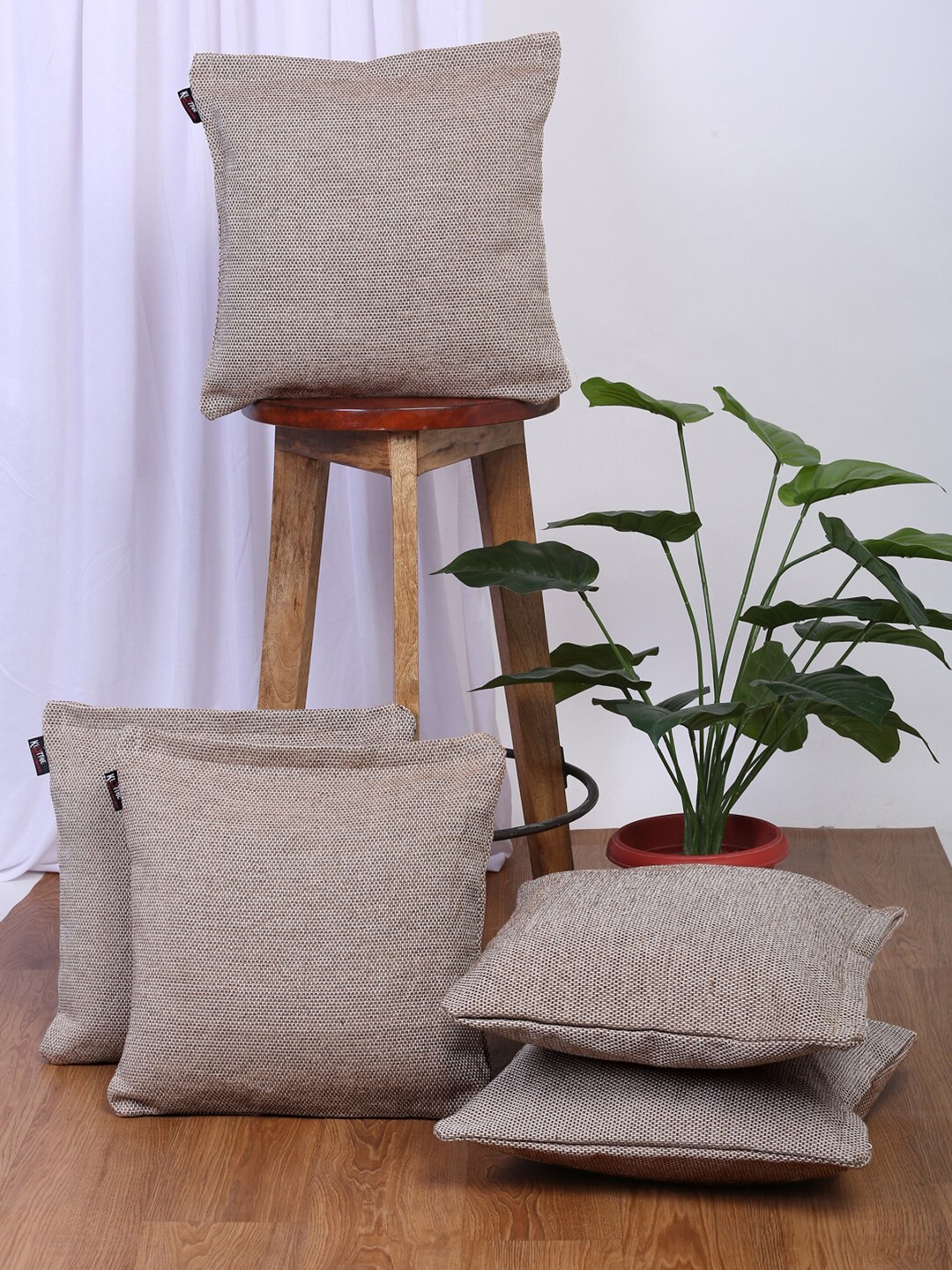 

KLOTTHE Beige Textured Set of 5 Square Cushion Covers
