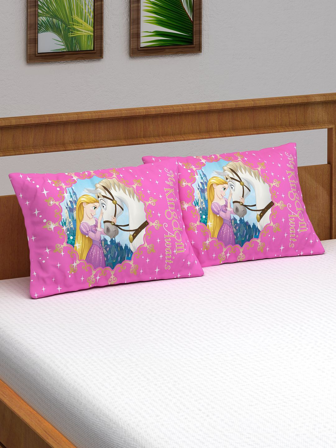 

Disney Kids Set Of 2 Pink Cindrella My Kingdom Awaits Pillow Covers