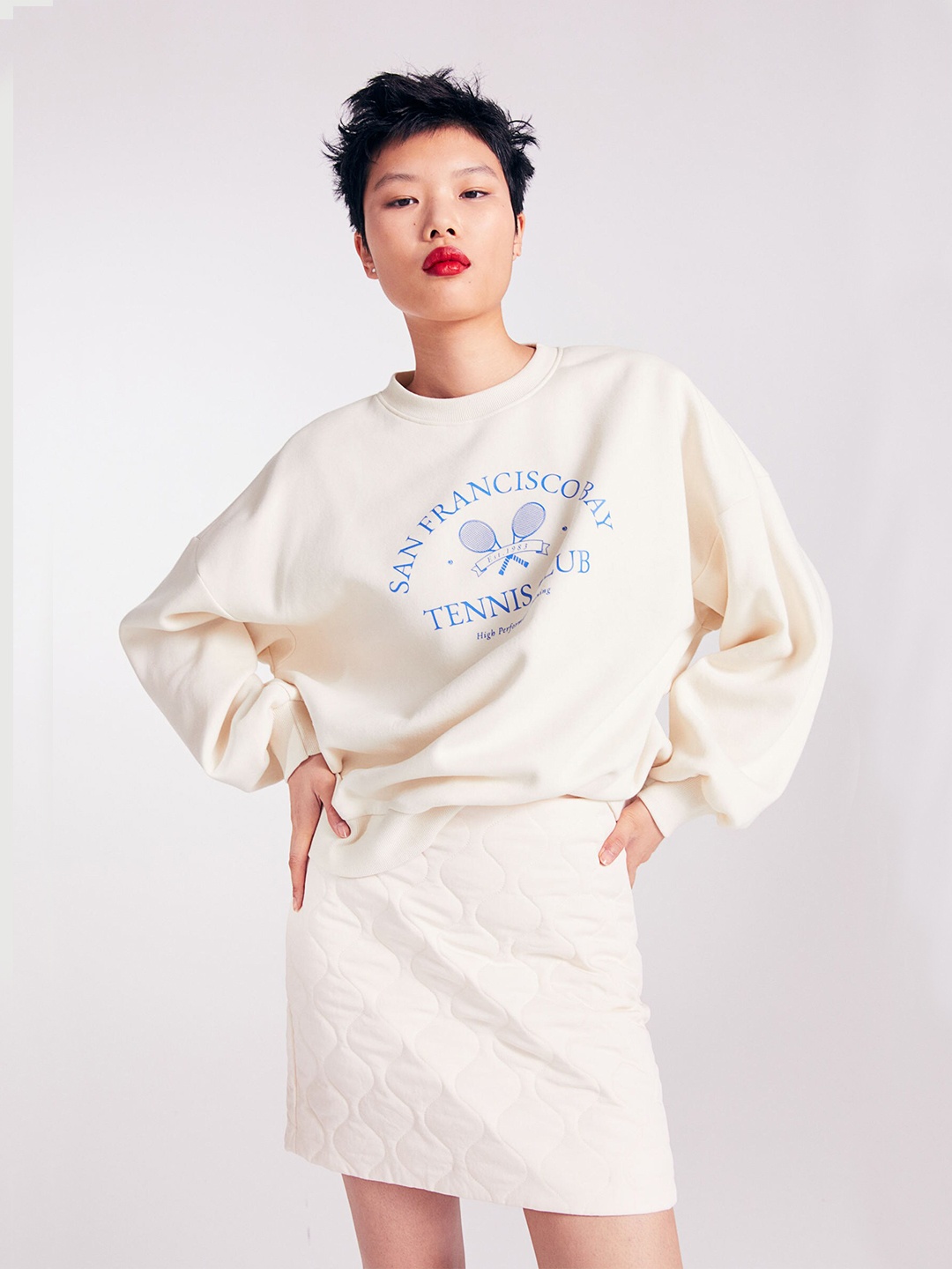 

H&M Women White Typography Printed Sweatshirt