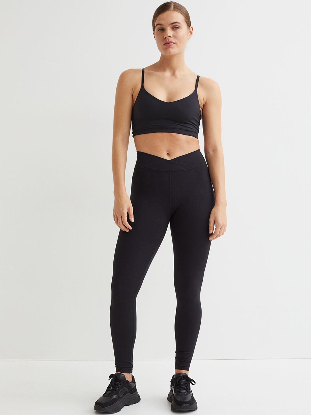 

H&M Women Black Super Soft Sports Tights