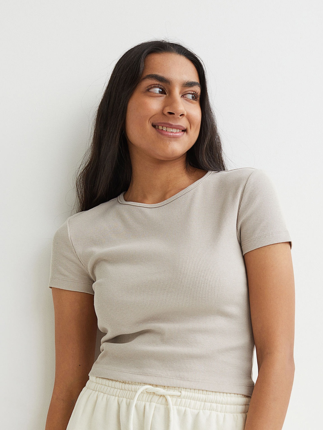 

H&M Women Grey Ribbed Cropped Top