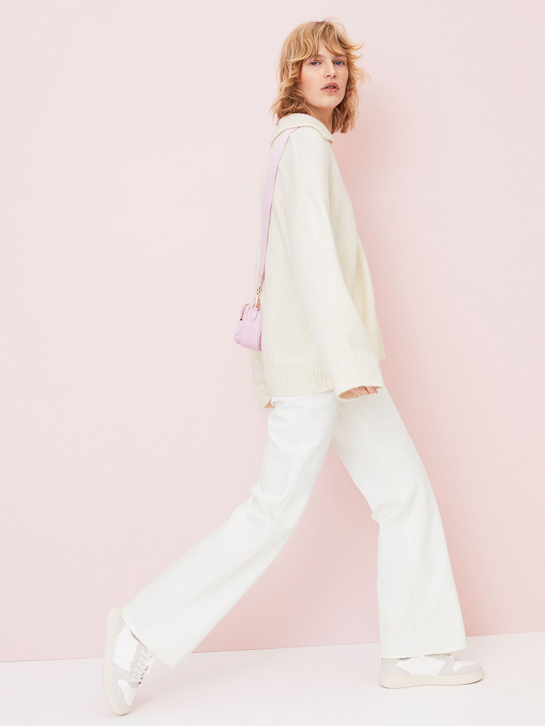 

H&M Women White Collared jumper