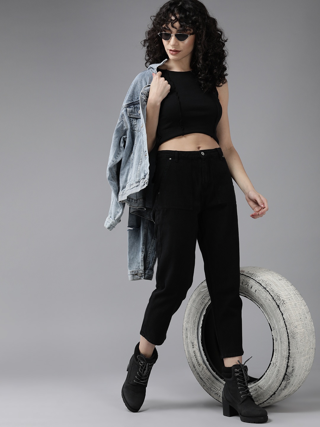 

Roadster Women Straight Fit High-Rise Stretchable Jeans, Black