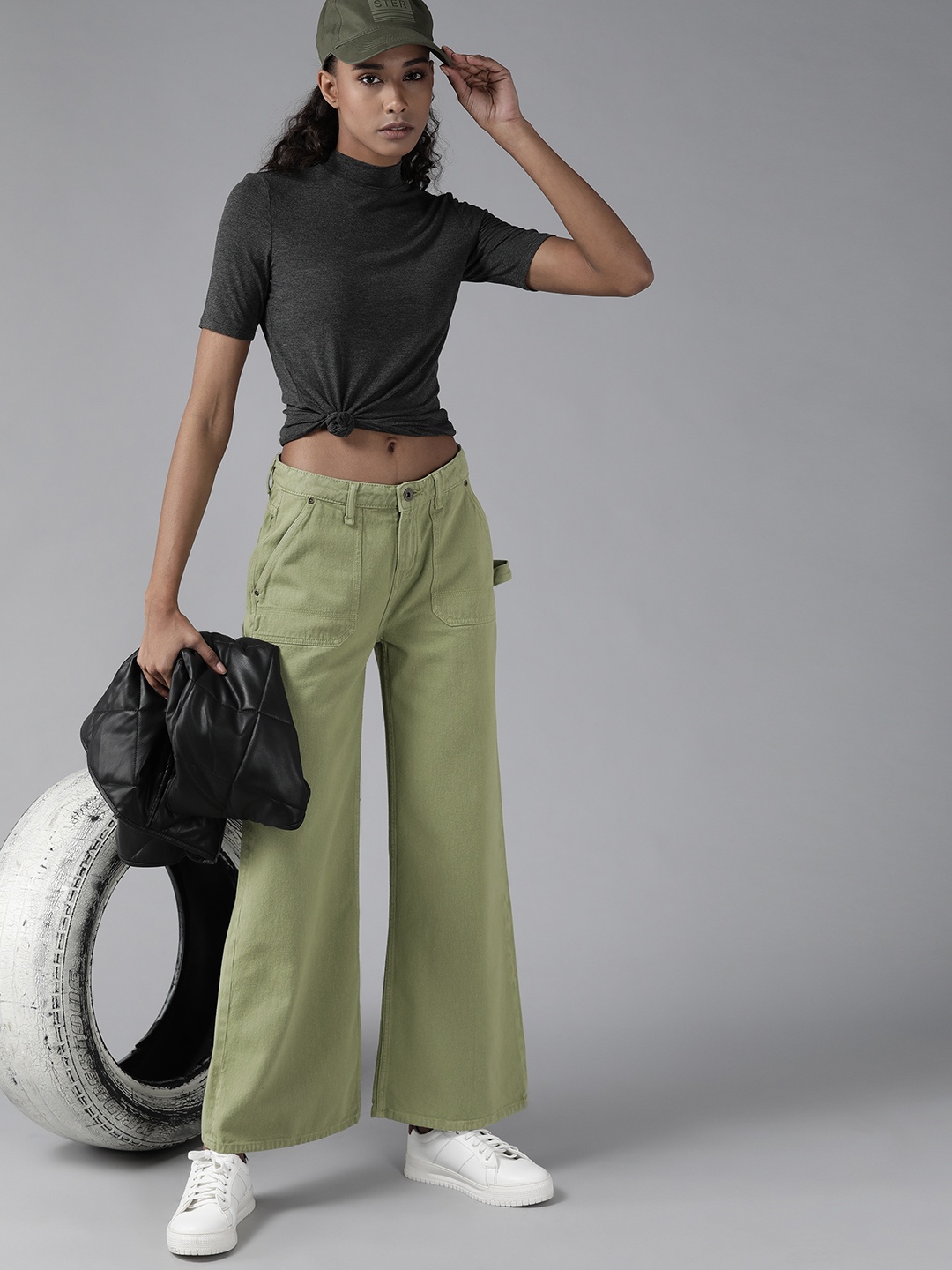 

The Roadster Lifestyle Co Women Olive Green Pure Cotton Wide Leg Jeans