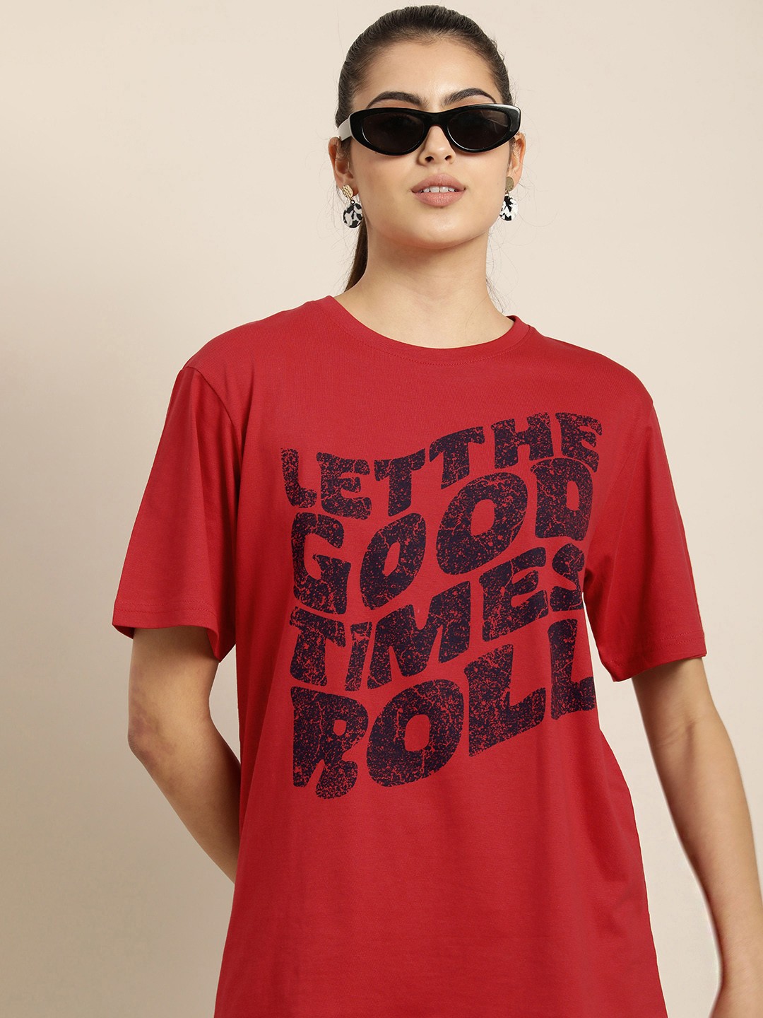 

DILLINGER Women Red & Black Typography Cotton Drop-Shoulder Sleeves OversizedT-shirt