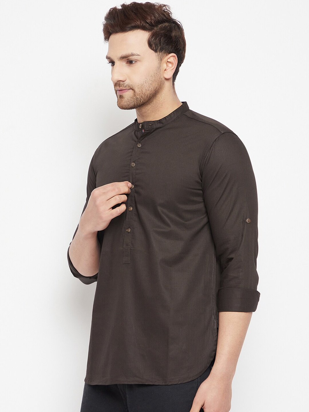 

even Men Brown Solid Short Kurta
