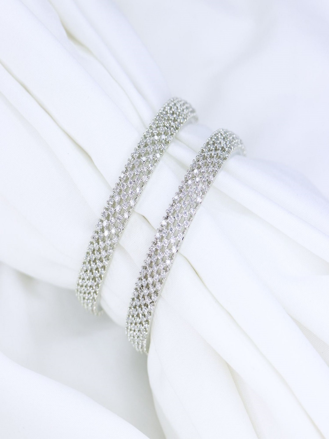 

I Jewels Set of 2 Silver Rhodium Plated White American Diamond Studded Bangles