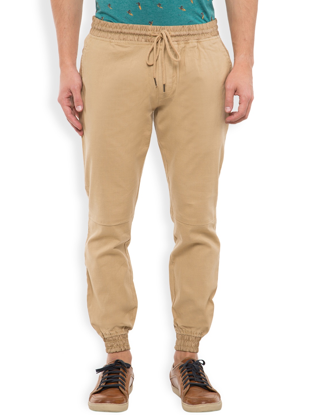 

LOCOMOTIVE Men Khaki Solid Slim Fit Joggers