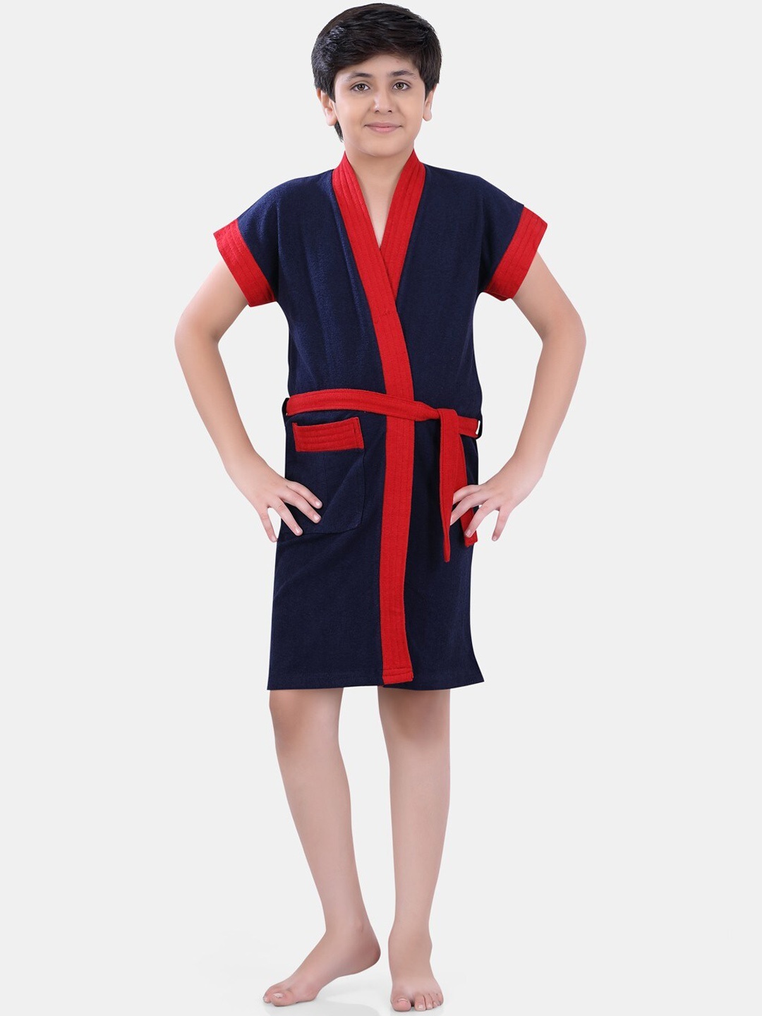 

POPLINS Boys Navy Blue & Red Solid Bath Robe