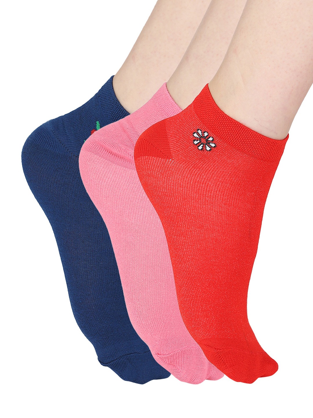 

Bodycare Pack of 3 Navy Blue & Red Socks