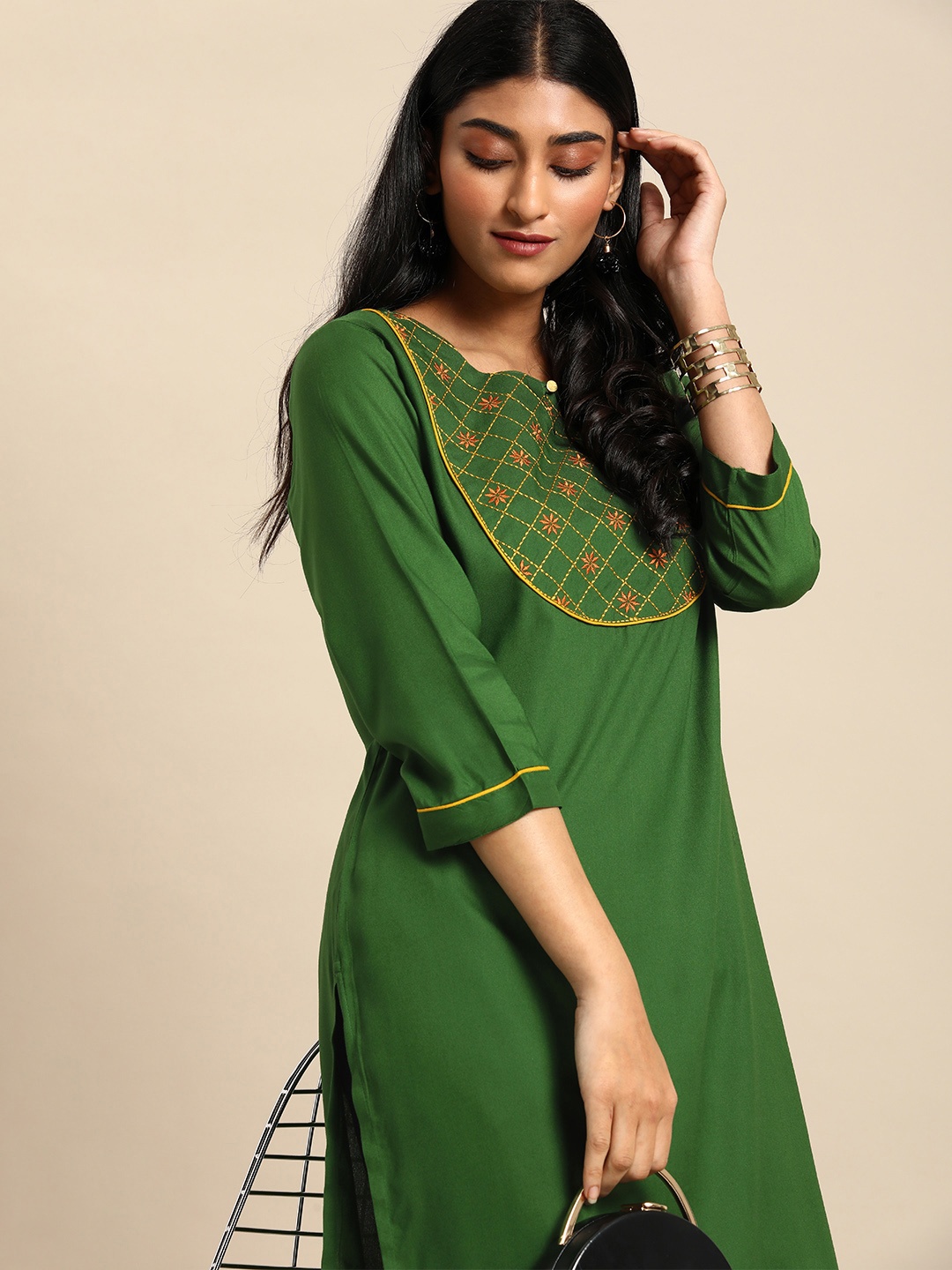 

all about you Women Green Ethnic Motifs Yoke Design Keyhole Neck Straight Kurta