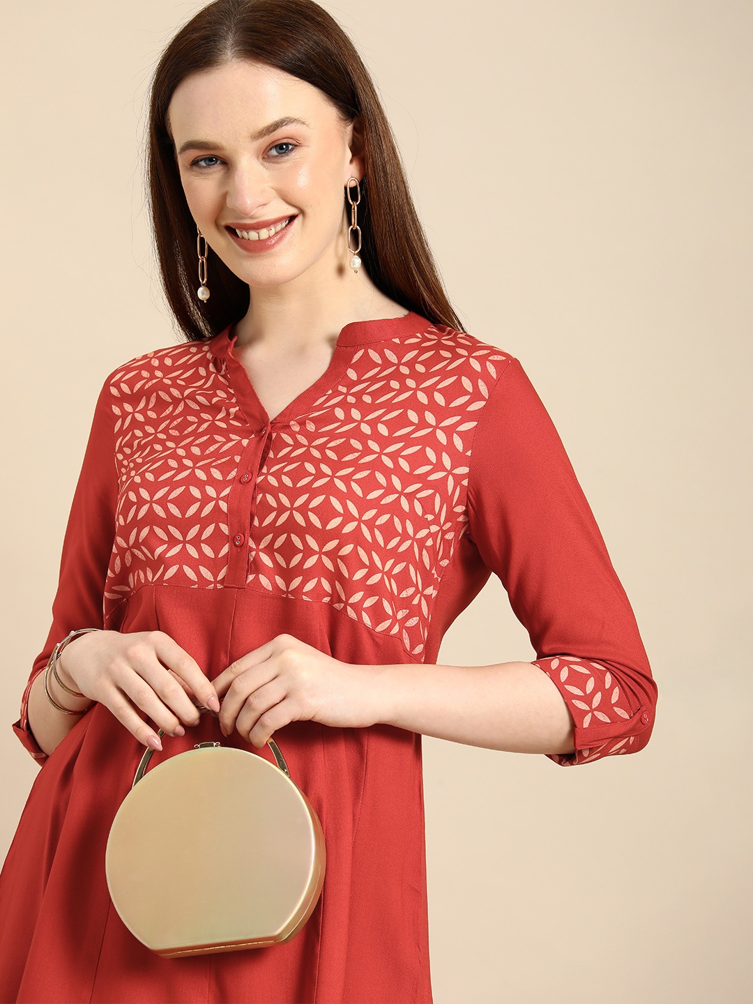 

all about you Women Red & Cream Printed Kurta with Trousers