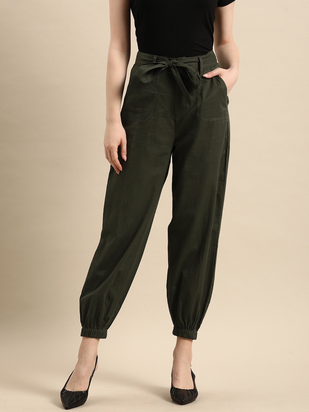 

all about you Women Green Solid Mid Rise Casual Joggers Trousers