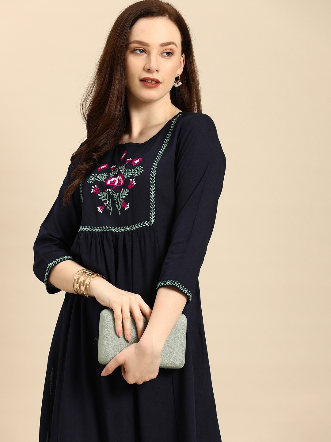 

all about you Women Blue & Pink Embroidered Kurta