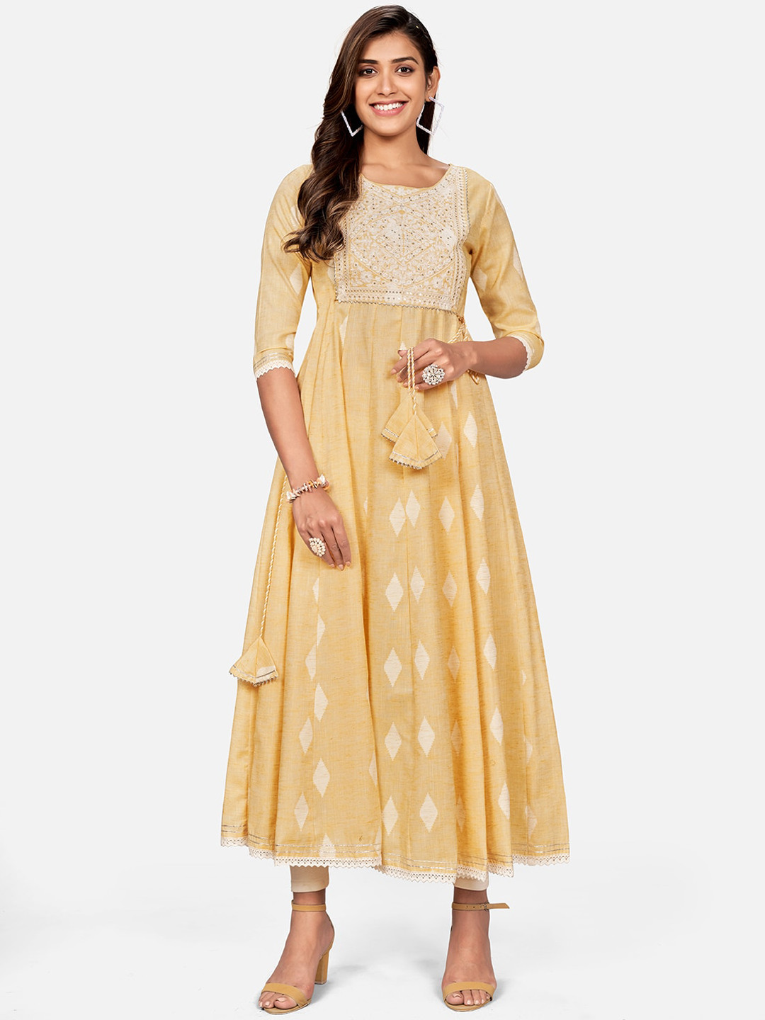 

Vbuyz Women Yellow & White Ethnic Motifs Yoke Design Thread Work Anarkali Kurta