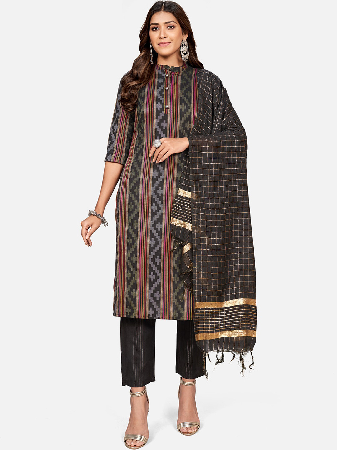 

Vbuyz Women Black Woven Design Pure Cotton Kurta Set With Dupatta