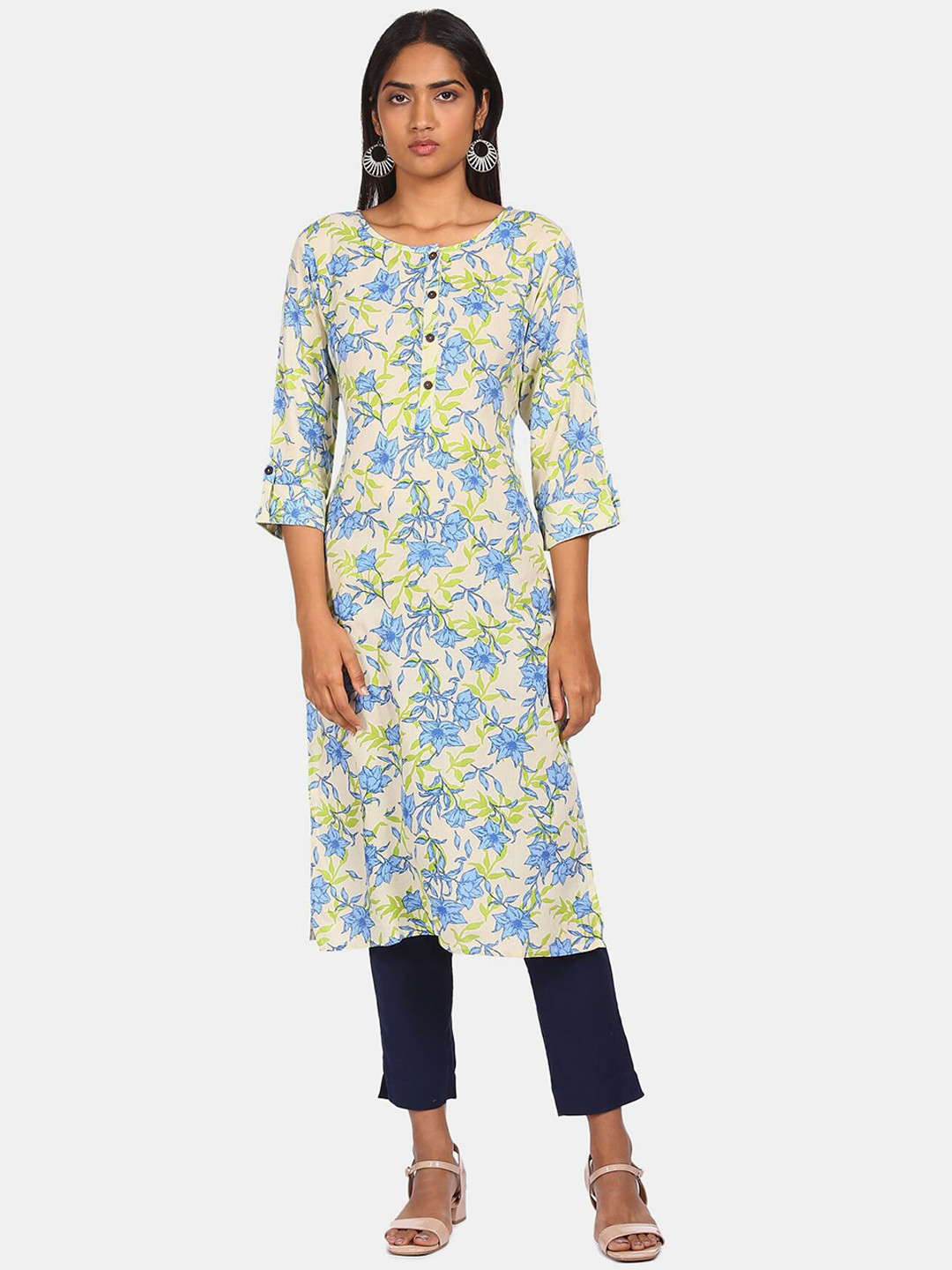 

Karigari Women Blue & Green Floral Printed Kurta