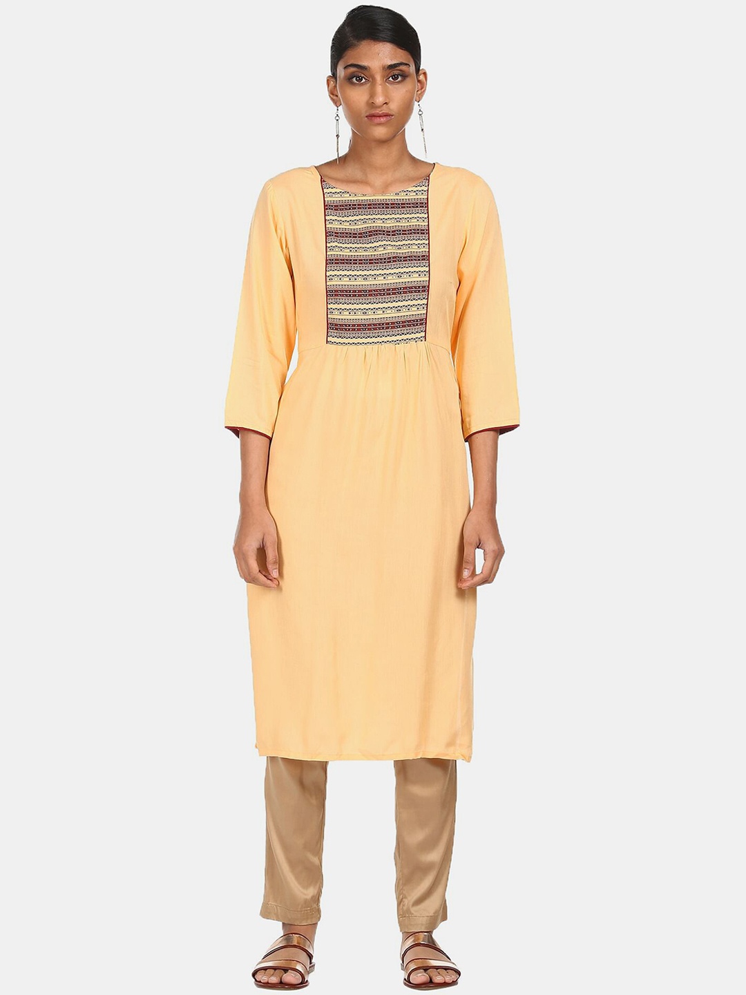 

Karigari Women Beige Kurta