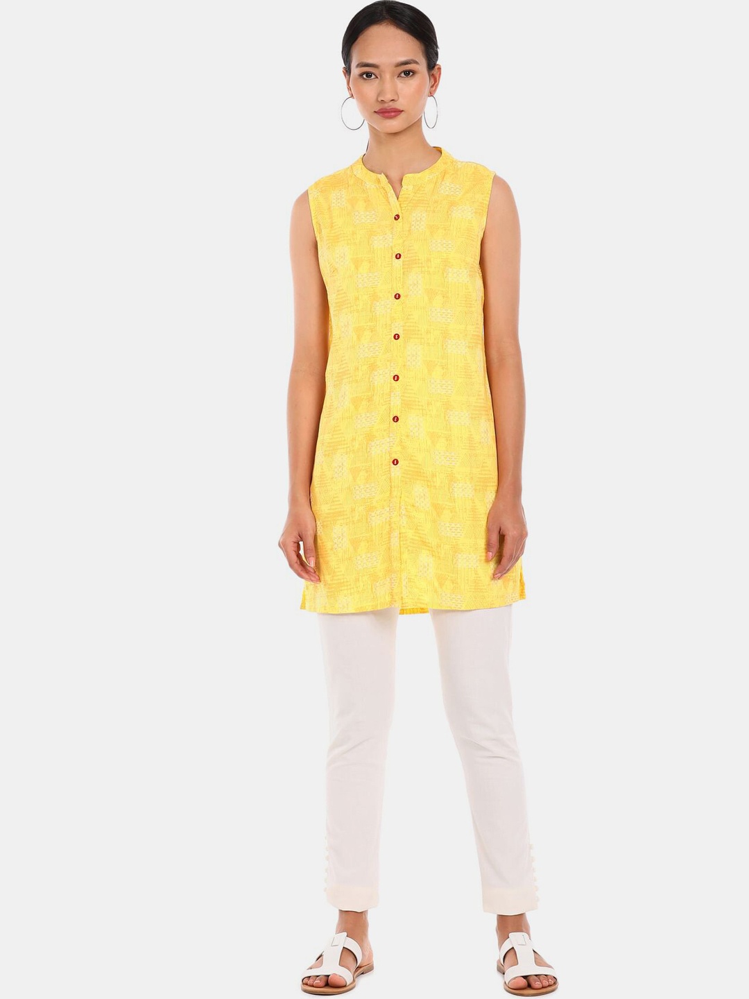 

Karigari Women Yellow & White Ethnic Motifs Printed Kurta