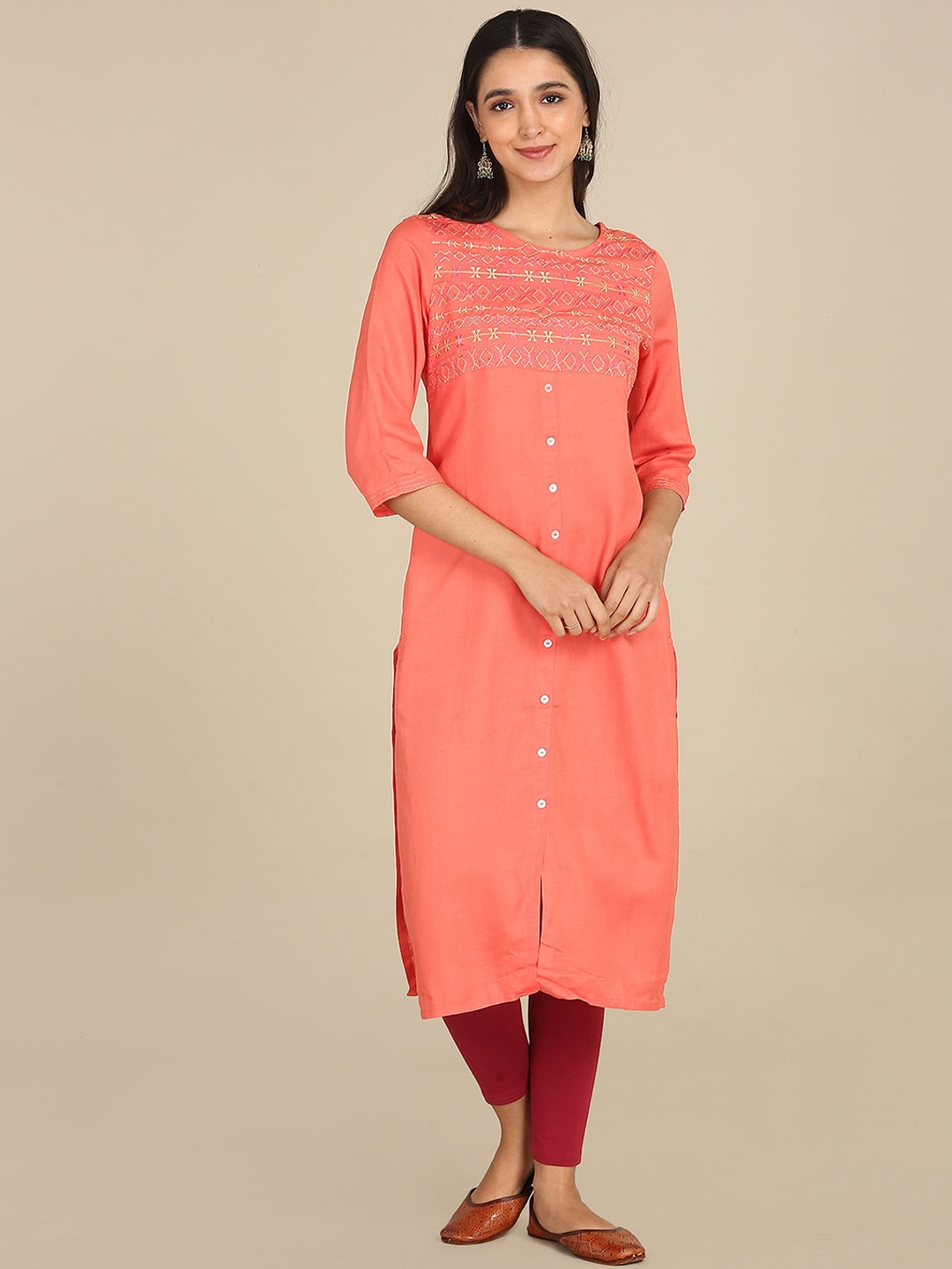 

Karigari Women Peach-Coloured & Yellow Ethnic Motifs Embroidered Flared Sleeves Thread Work Kurta