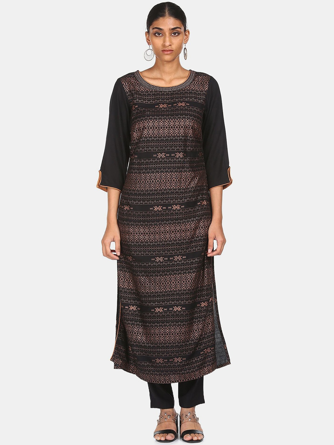 

Karigari Women Black & Brown Geometric Printed Kurta