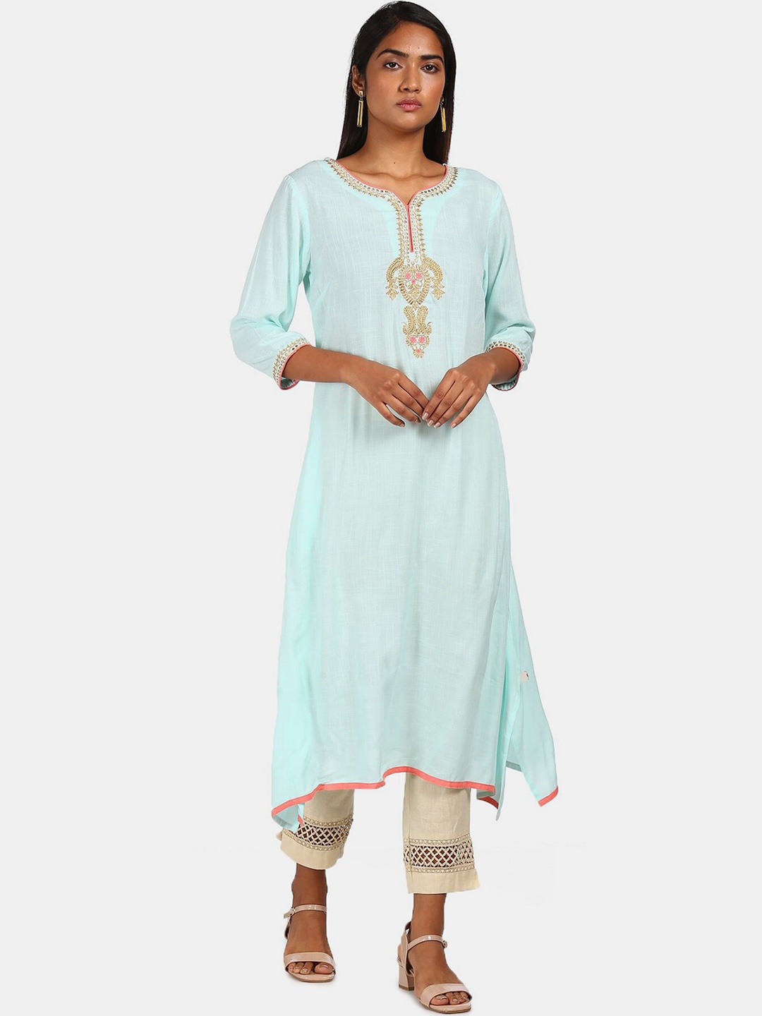 

Karigari Women Blue & Gold-Toned Ethnic Motifs Embroidered Thread Work Kurta