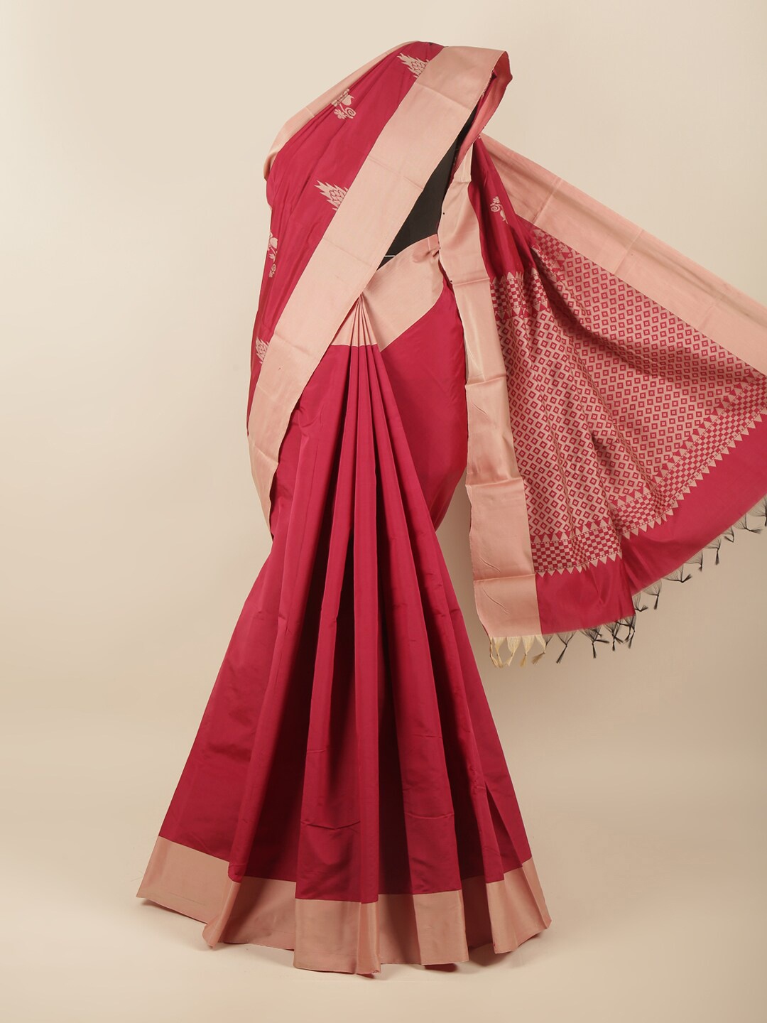 

Pothys Pink Woven Design Silk Cotton Saree