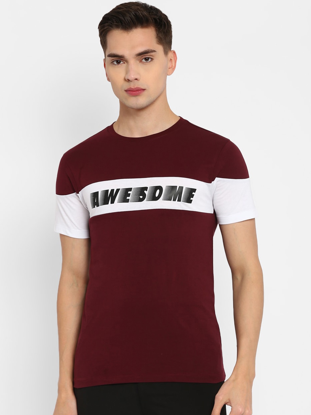 

Yuuki Men Maroon & White Typography Printed T-shirt