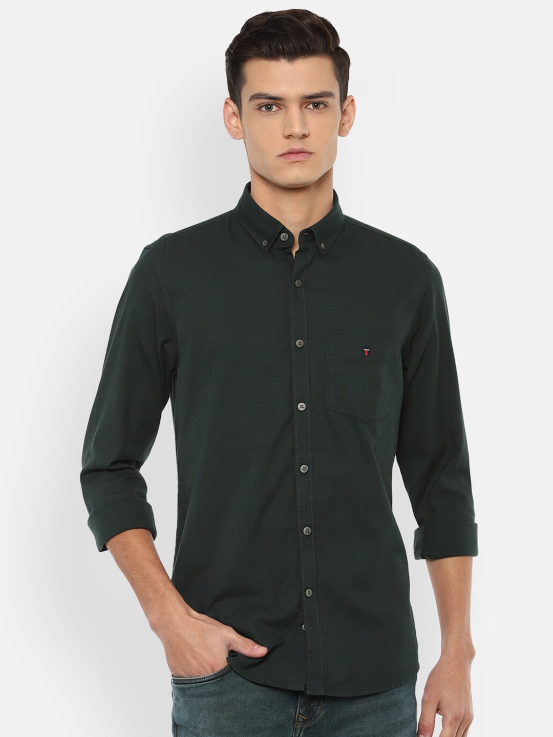 

Louis Philippe Sport Men Black Slim Fit Checked Pure Cotton Casual Shirt