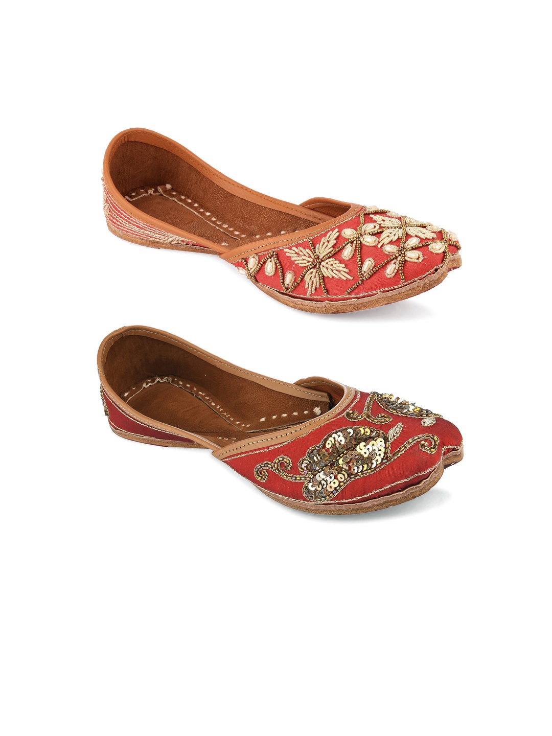 

DESI COLOUR Women Pack Of 2 Embellished Ethnic Mojaris Flats, Maroon