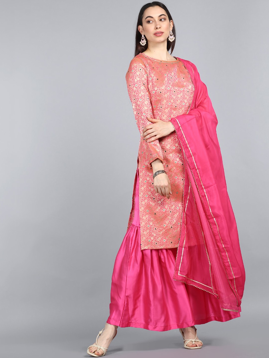 

AHIKA Women Pink Coloured Floral Kurta Set with Dupatta, Peach