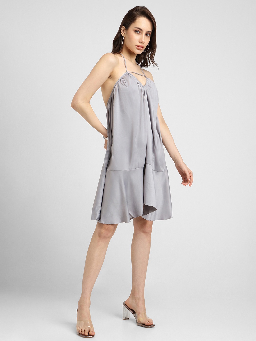 

FOREVER 21 Sleet Grey Solid Halter Neck Gathered Or Pleated Ruffles Drop-Waist Dress