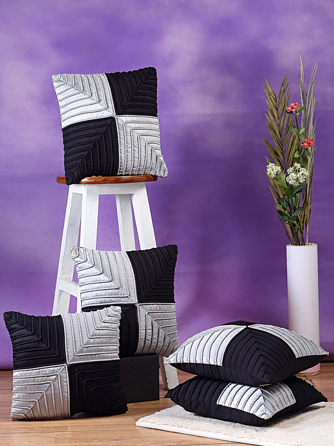 

DREAM WEAVERZ Set Of 5 Black & Grey Embroidered Square Cushion Covers