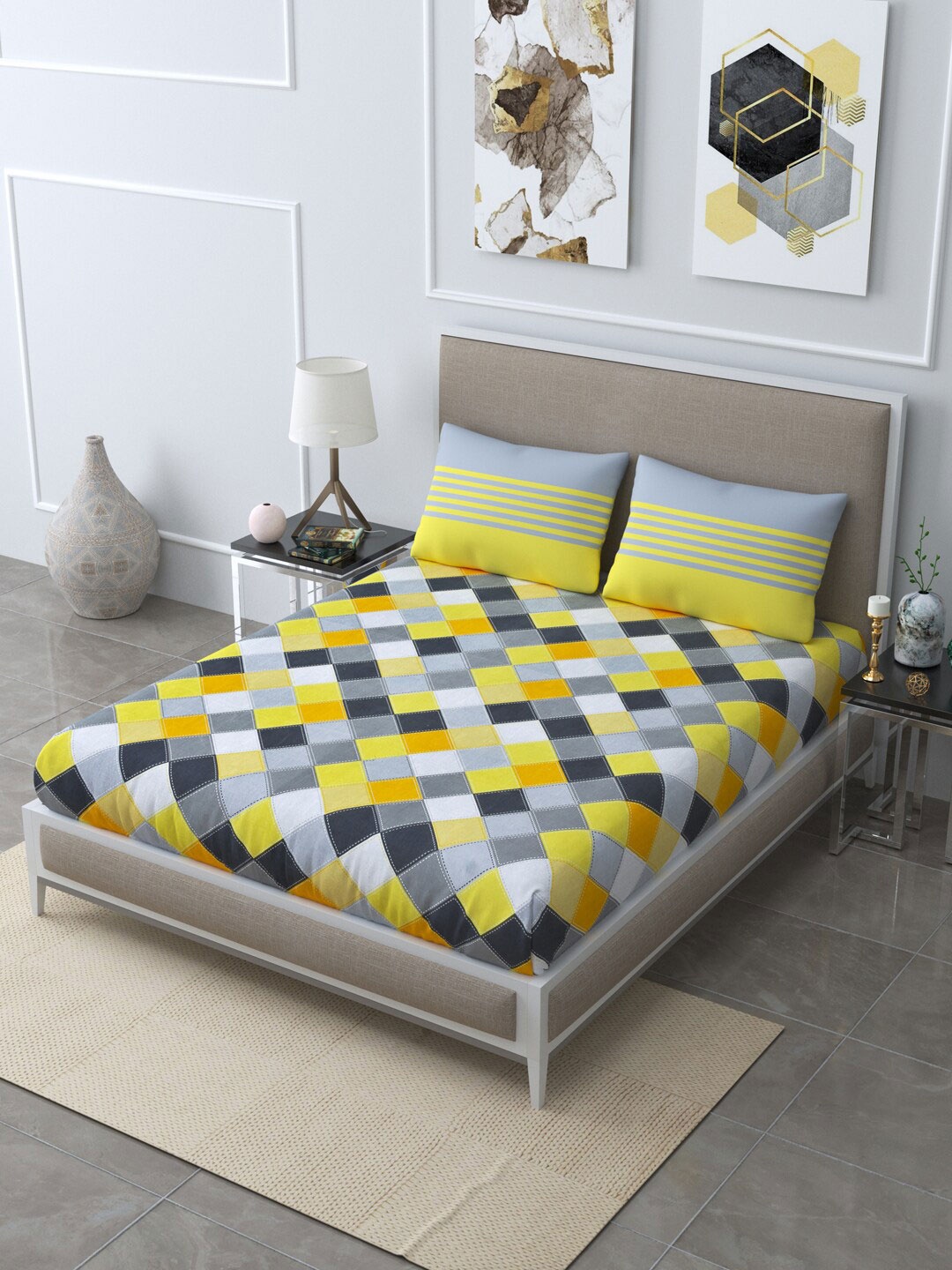 

LIVING ROOTS Grey & Yellow Geometric 144 TC Queen Cotton Bedsheet with 2 Pillow Covers