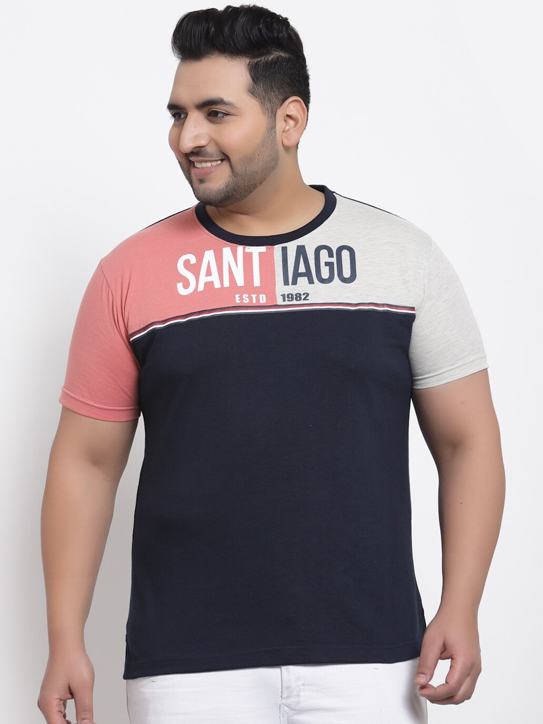 

plusS Men Navy Blue & Coral Pink Colourblocked T-shirt