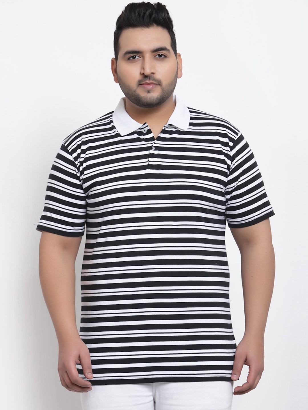 

plusS Men Black & White Striped Polo Collar Applique T-shirt
