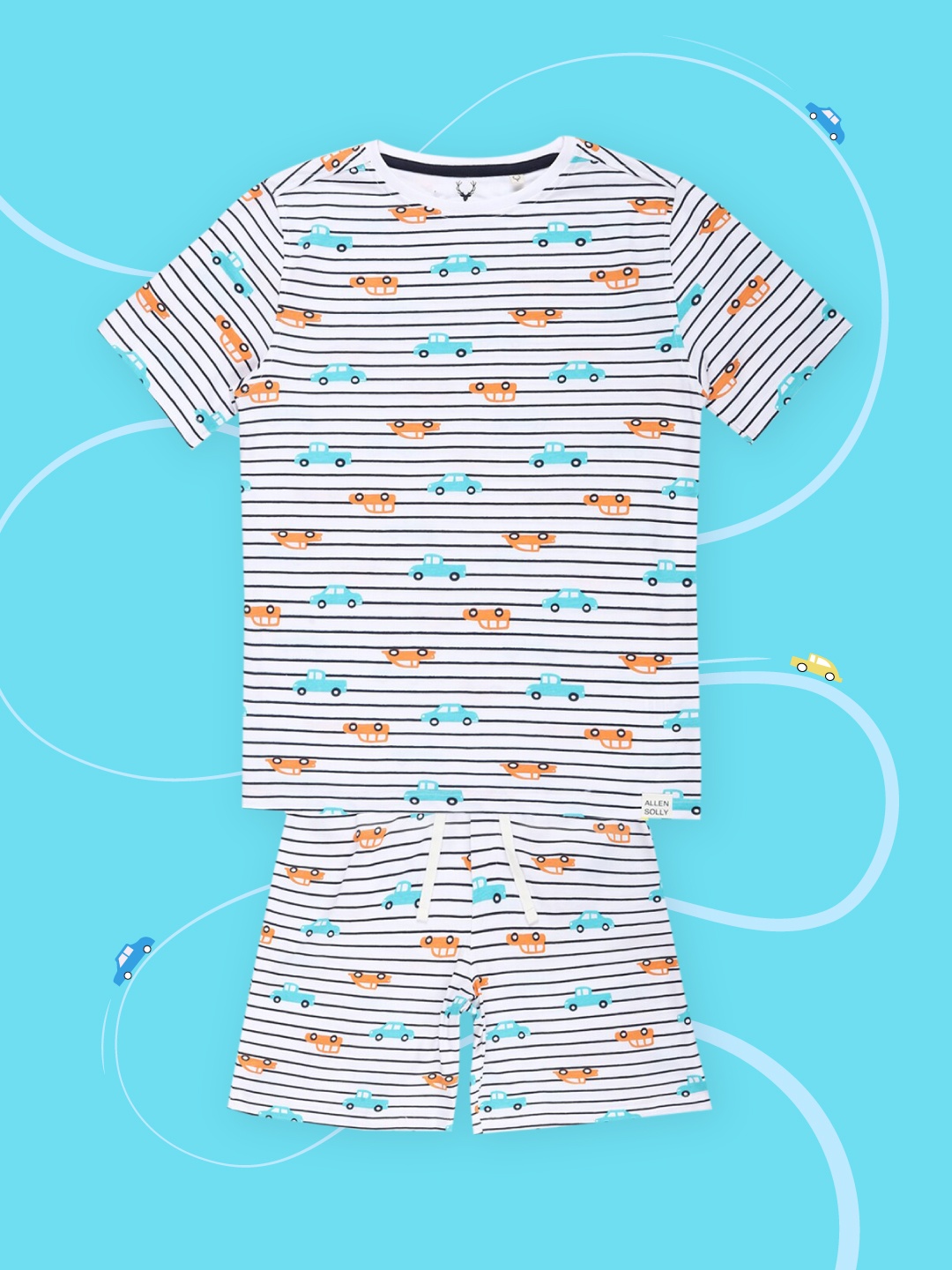 

Allen Solly White Boys Printed Pure Cotton T Shirt & Shorts